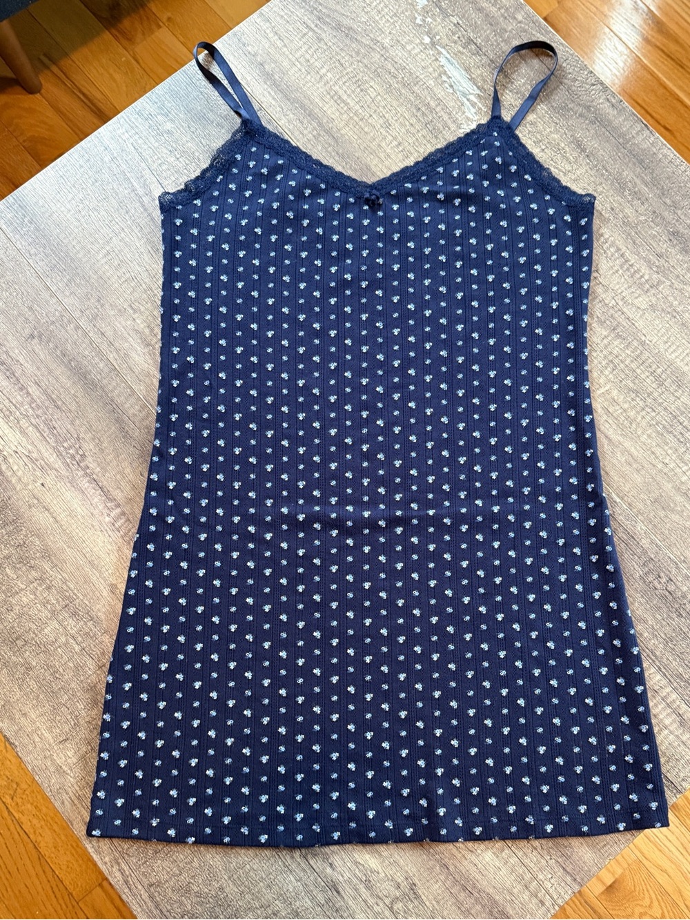 Gap pointelle pajama slip dress a in navy ditsy floral. Large. Like new.